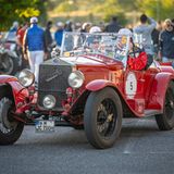 Auch wenn einige Ortschaften der imageträchtigen Gleichmäßigkeitsfahrt mit versteckten Ambitionen an ein Straßenrennen längst die Durchfahrtsgenehmigung entzogen haben, sind Teilnehmer und Publikum auf der Oldtimerrallye zwischen Brescia und Rom gleichermaßen angetan. 