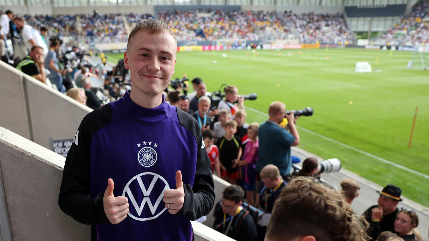 EM 2024: Youtuber Marvin Wildhage cheats on the sidelines