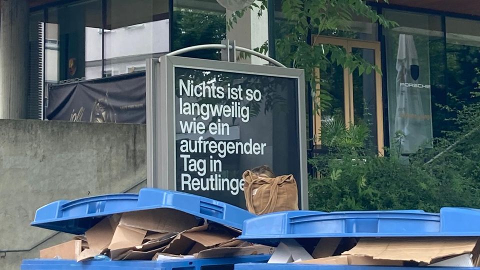 Auch in Reutlingen gibt es Menschen, die meinen, die Plakate gehören in den Müll
