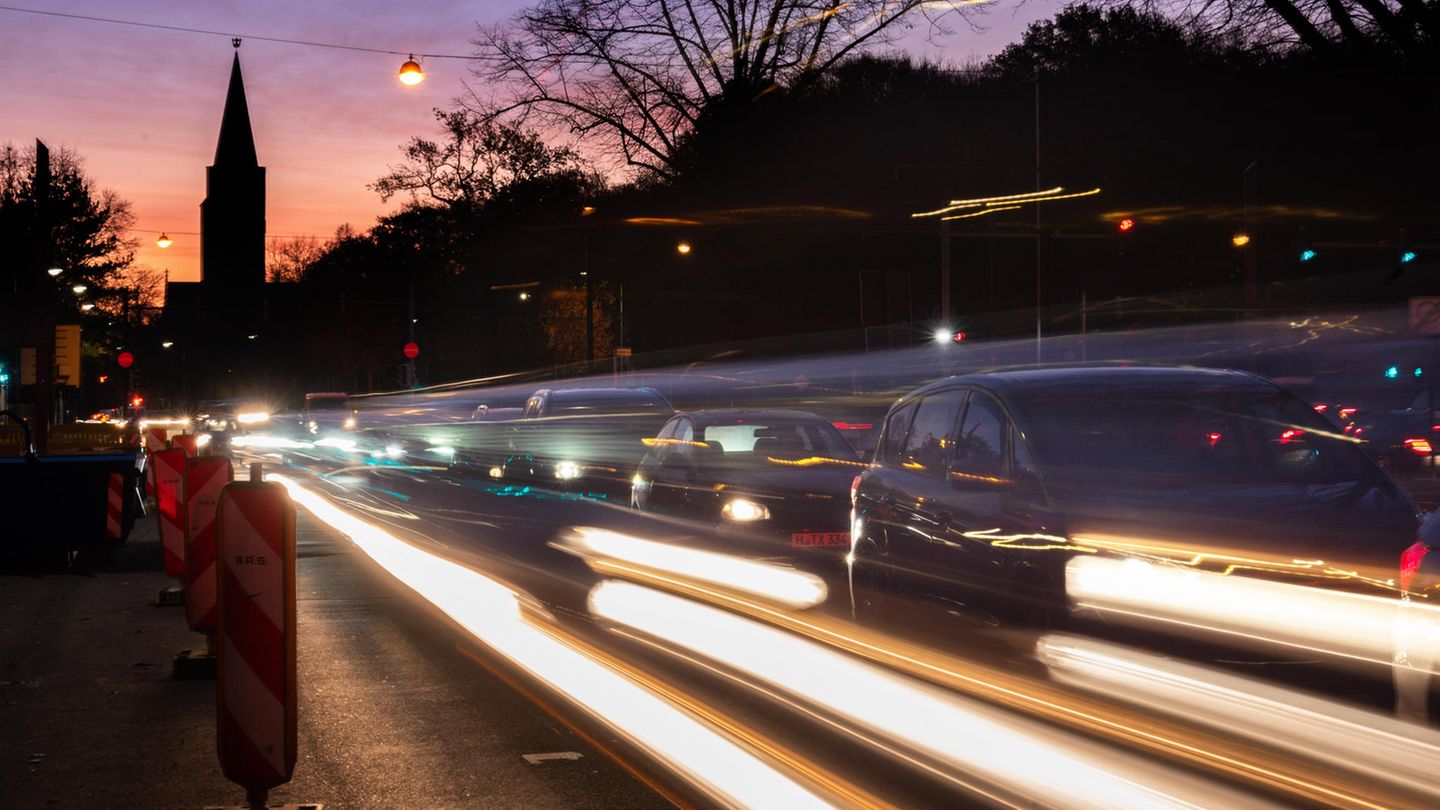 Klimapolitik: Wer den abendlichen Verkehrsstau in der Stadt scheut, hat noch andere Mobilitätsmöglichkeiten