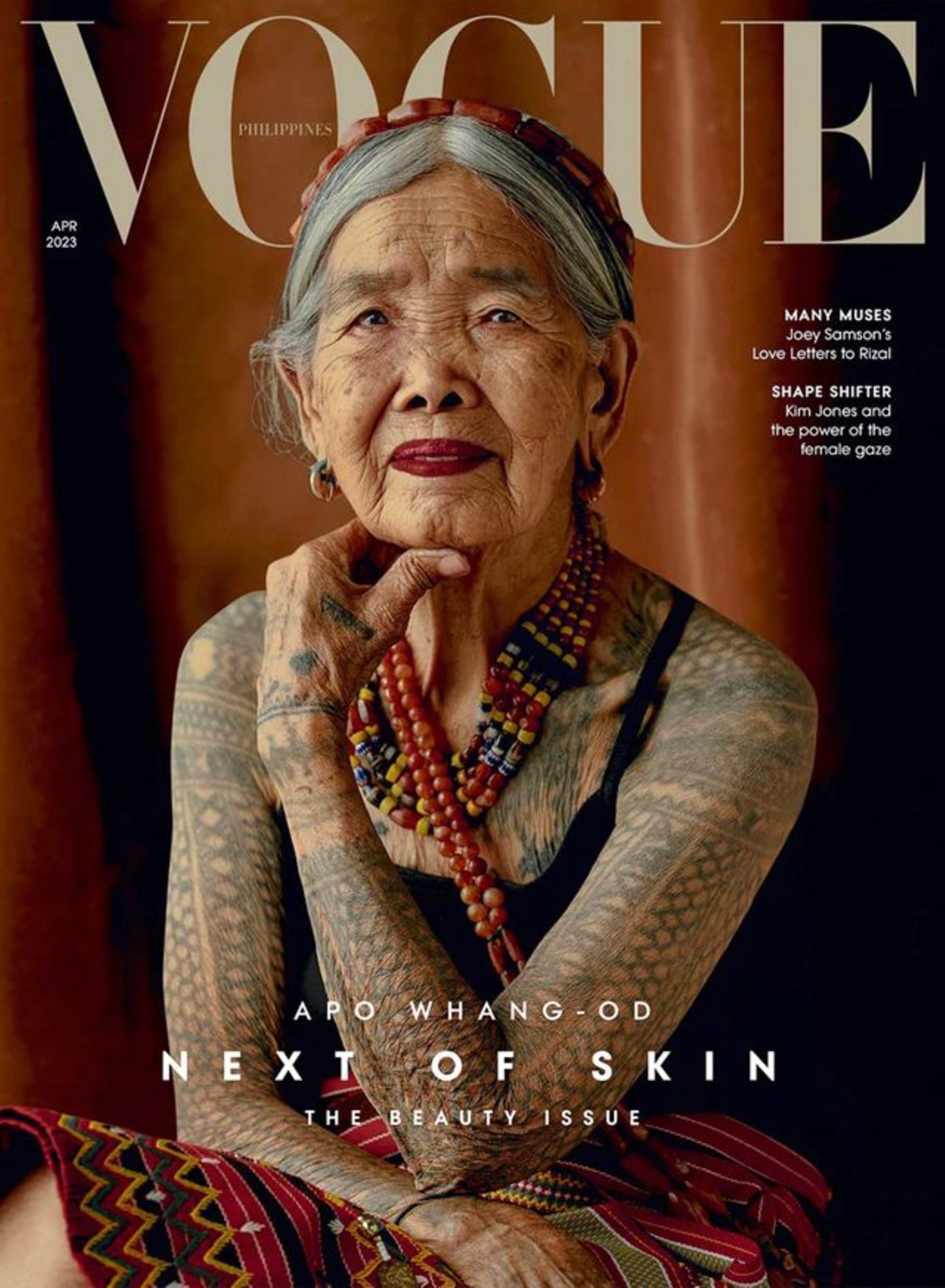 Tätowiererin Apo Whang-Od auf dem Titel der philippinischen Vogue