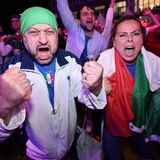 Italienische Fans bejubeln das EM 2:1 gegen Albanien