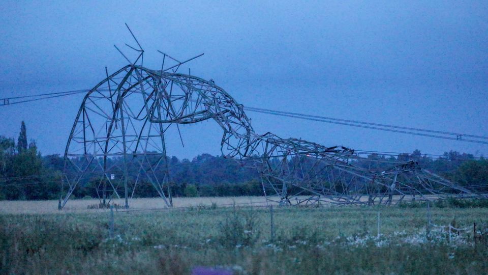 Unwetter in Sachsen Sturmschäden in Gröditz wie von einem Tornado
