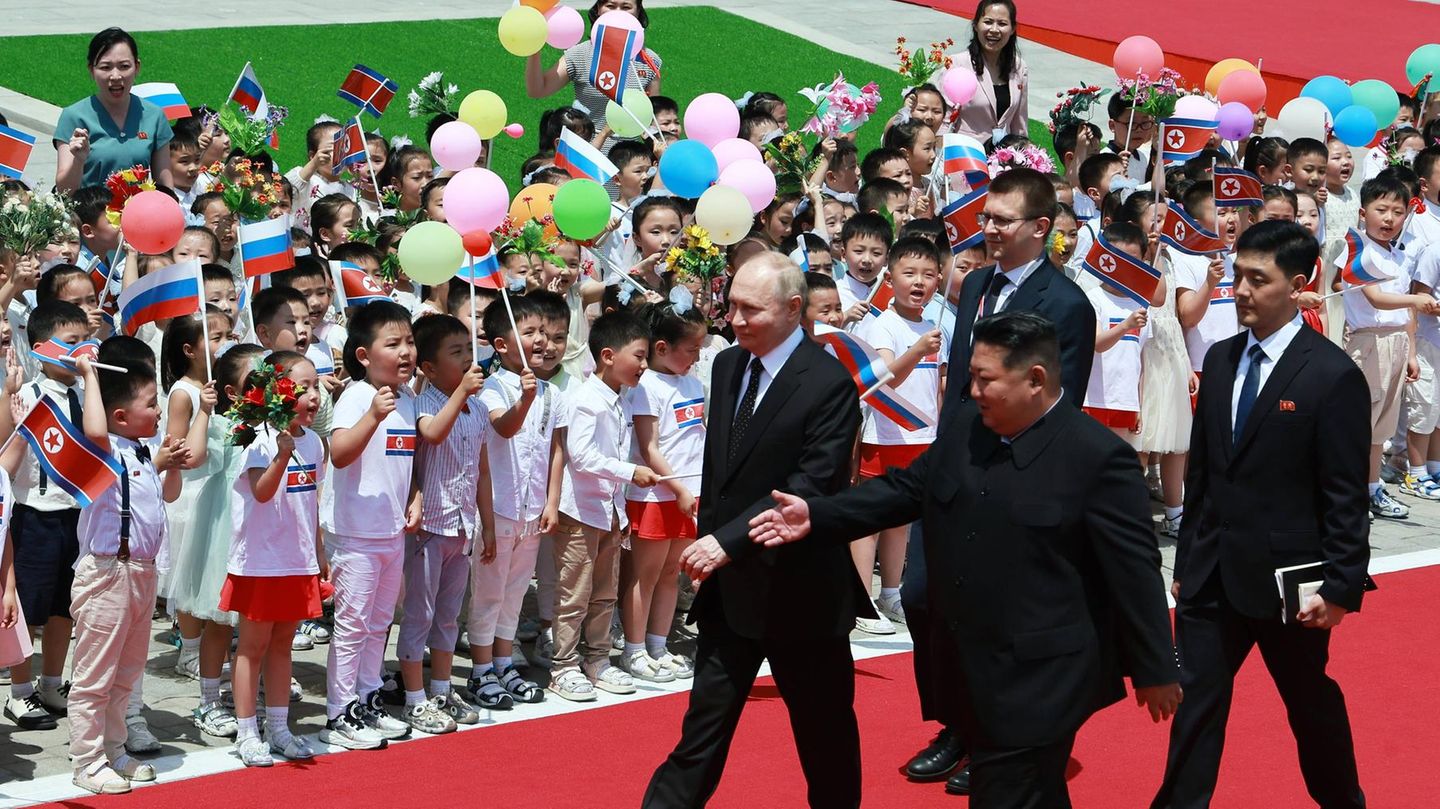 Putin visits Kim in North Korea – these are the pictures the world should see