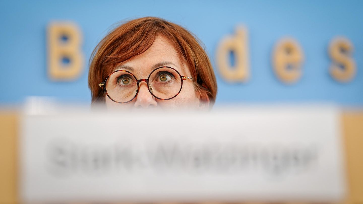 Bettina Stark-Watzinger: State Secretary affair puts minister under pressure