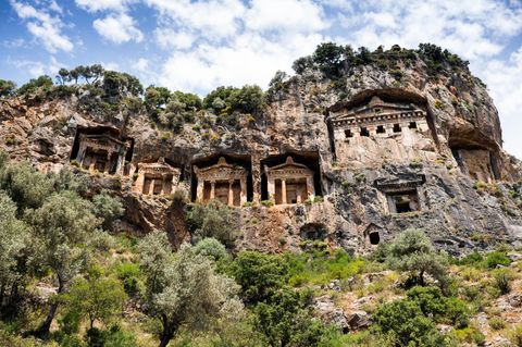 Türkische Riviera: Felsengräber in Dalyan