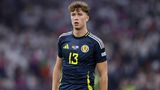 Jack Hendry auf dem Spielfeld