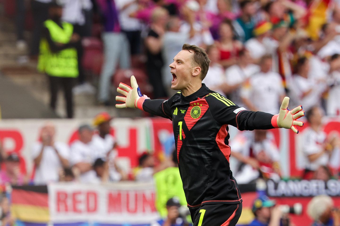 Manuel Neuer Manuel Neuer