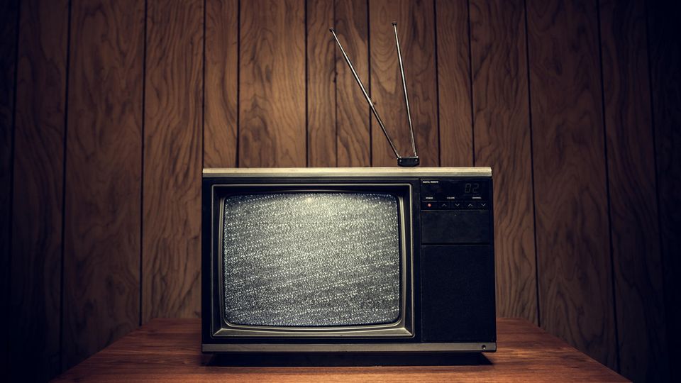Kabelfernsehen-Check - Fernseher mit Bildstörung