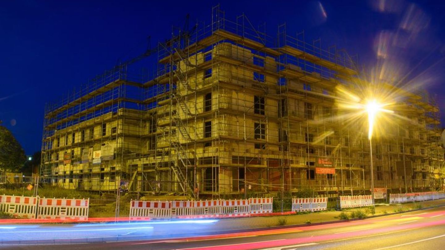 Wohnungsnot: Immobilienverband wegen sinkender Baugenehmigungen alarmiert