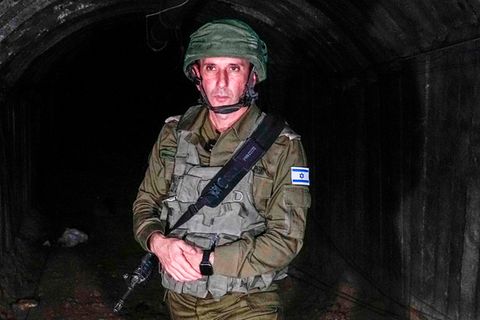Israels Armeesprecher Daniel Hagari: "Die Hamas ist in den Herzen der Menschen verwurzelt."