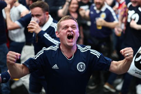 Heiserkeit und Recht und Freiheit: Fußballgucken ist eine emotionale Sache