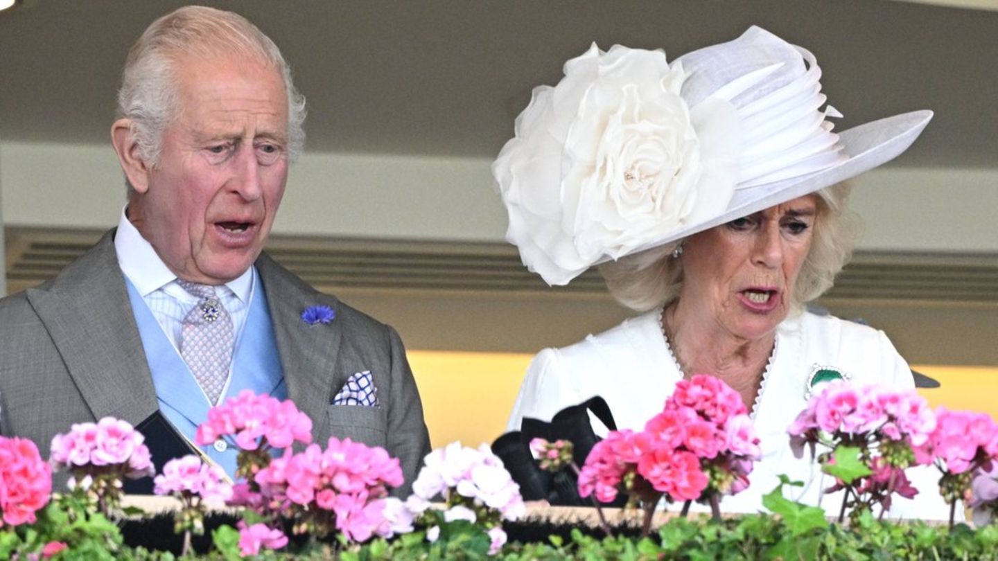 König Charles und Camilla scheinen am dritten Tag des Royal Ascot nicht glücklich zu sein.