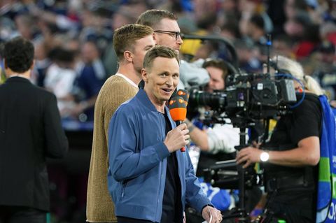 ZDF-Moderator Jochen Breyer äußerte sich zur "Spielermaterial"-Debatte
