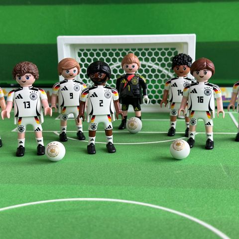 Zur EM hat Playmobil eine Nationalmannschaftskollektion herausgebracht