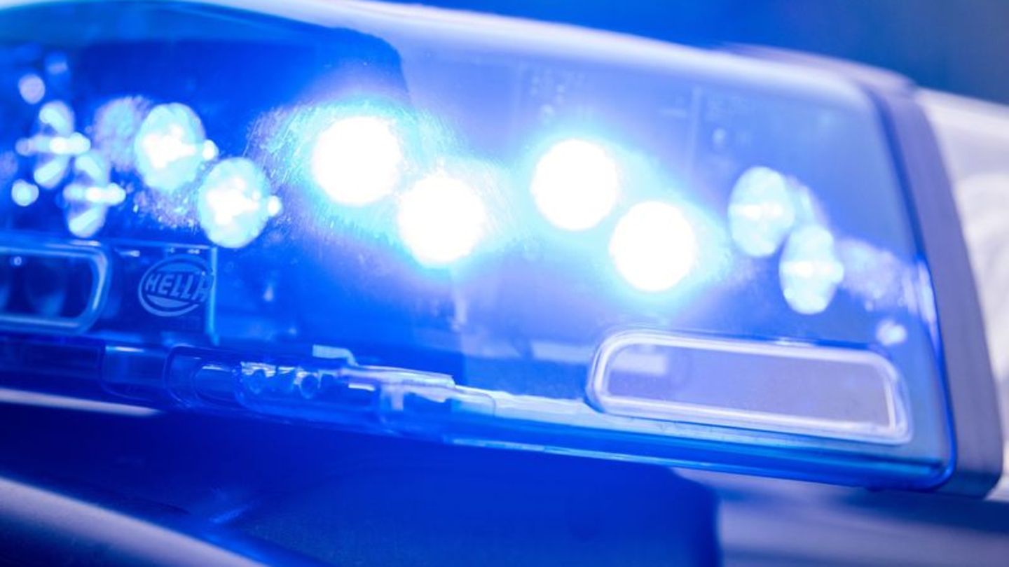 Bad Wünnenberg: Polizei findet etwa 80 Waffen in Wohnung von 52-Jährigem