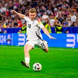 War anfangs einer der auffälligsten, weil die ersten Angriffe ausnahmslos über seine Seite liefen. Der Stuttgarter baute dann stark ab, wurde zweimal hart gefoult. Wurde in der 61. Minute von Bundestrainer Nagelsmann erlöst, für ihn kam David Raum   