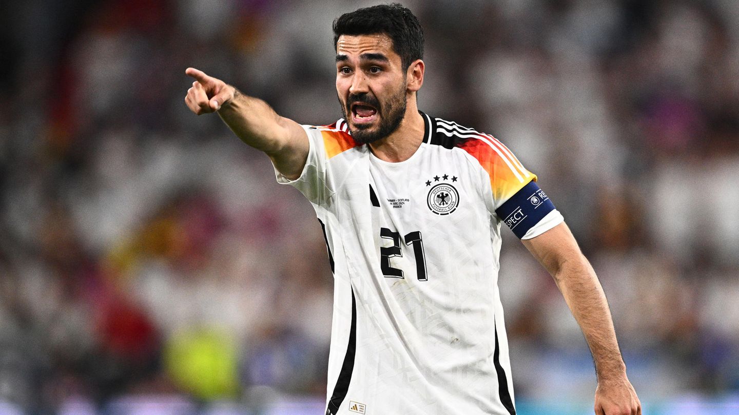 Ilkay Gündogan Ilkay Gündogan war gleich Dreh- und Angelpunkt und in der ersten Hälfe des schwerfälligen Spiels ein Aktivposten, wurde aber ziemlich alleingelassen. Ließ sich in der zweiten Halbzeit ins defensive Mittelfeld fallen, um mit seiner Passsicherheit und seinem Überblick das deutsche Spiel sicherer zu machen. War dann nicht mehr so auffällig