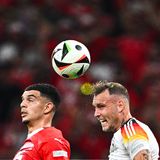 Der Leipziger war die positive Überraschung des Tages. Mit ihm kam mehr Power über die linke Seite. Sein Flanken sorgten für viel Gefahr, eine nutzte der Niclas für den Last-Minute-Ausgleichstreffer. Könnte sich zur ernsthaften Konkurrenz für Mittelstädt entwickeln