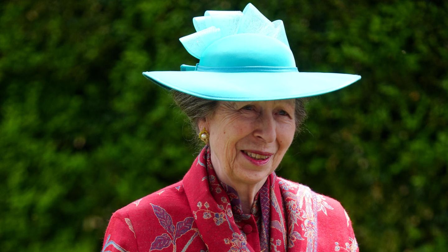 Royals: Ein Pferd trat sie: Prinzessin Anne erleidet Gehirnerschütterung