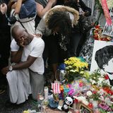 Die Nachricht von seinem Tod im Alter von nur 50 Jahren schockte weltweit seine Fans, die bis heute zu ihm halten. 