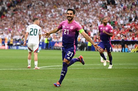 Apropos Ilkay Gündogan: Auch der Kapitän gehört zu den Gewinnern der ersten drei Spiele dieser EM. Während vor dem Turnier noch berechtigte Zweifel am 33-Jährigen aufkamen, weil er mutmaßlich nicht ins System von Trainer Julian Nagelsmann passte, hat sich der Routinier wahrlich in die Mannschaft gebissen. Mit der Position vor Toni Kroos hat Gündogan mehr Freiheiten, um dem Offensivspiel seinen kreativen Stempel aufzudrücken. Nutznießer oftmals: Jamal Musiala und Florian Wirtz