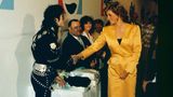 Ein Motto vereinte Michael Jackson und Prinzessin Diana: "Heal the World" – hier auf einem Bild in den späten 80er Jahren bei einem Polo-Match   