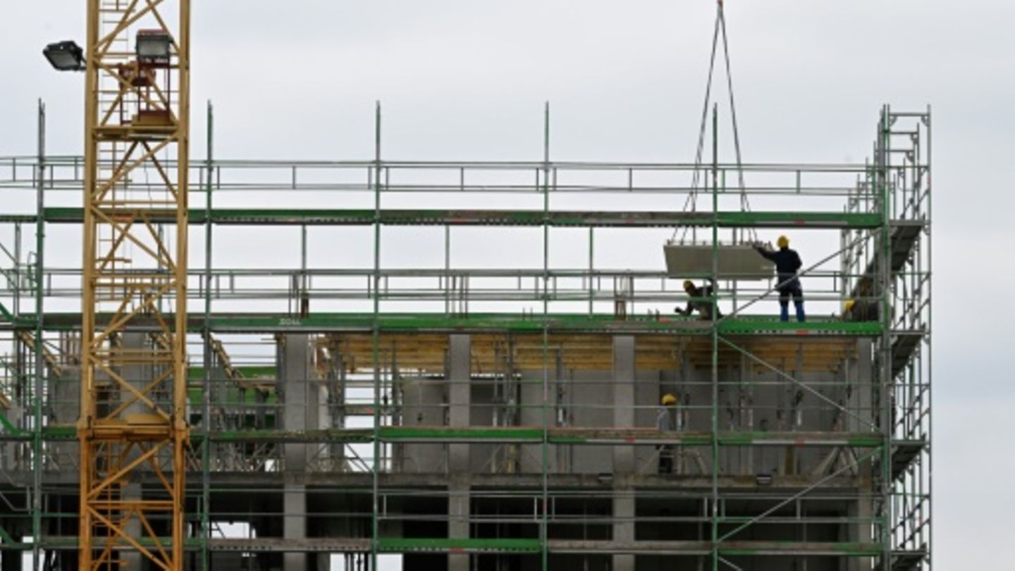 Arbeiter auf einer Baustelle