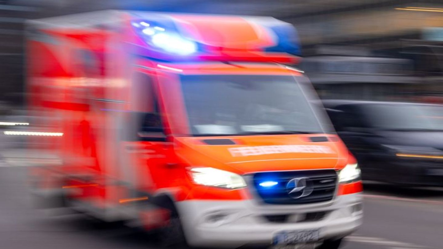 Notfälle: Sechsjähriger kommt nach Badeunfall ins Krankenhaus