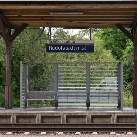 Gähnende Leere: Mehrere Bahnhöfe in Deutschland werden wohl verwaisen, wenn die Bahn Verbindungen streicht