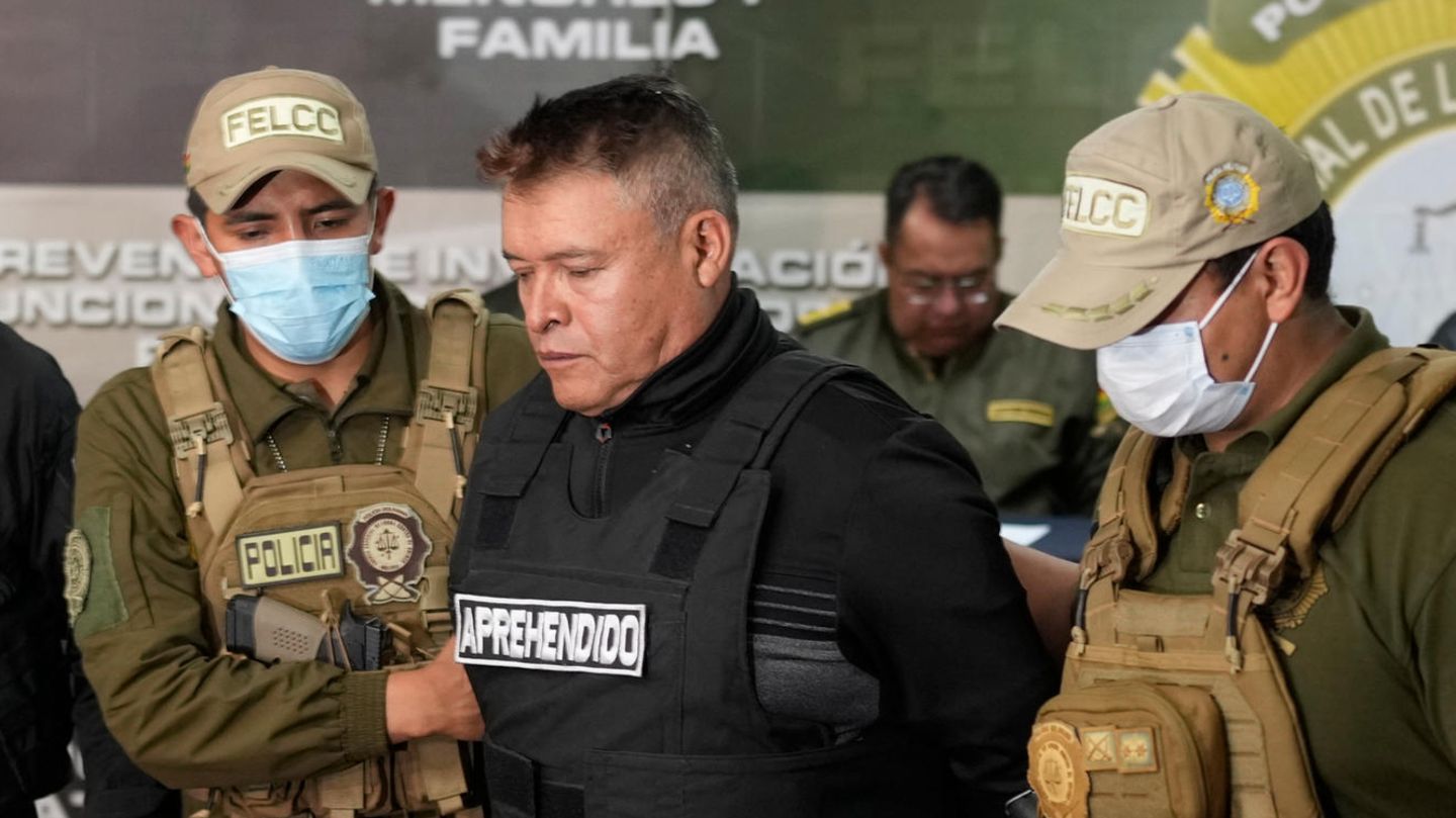 Ex-Generalkommandant der Armee, Juan Jose Zuniga, wird in Bolivien festgenommen
