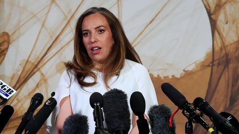 "Bis heute konnten wir kein normales Familienleben führen", sagt Stella Assange nach der Freilassung ihres Mannes