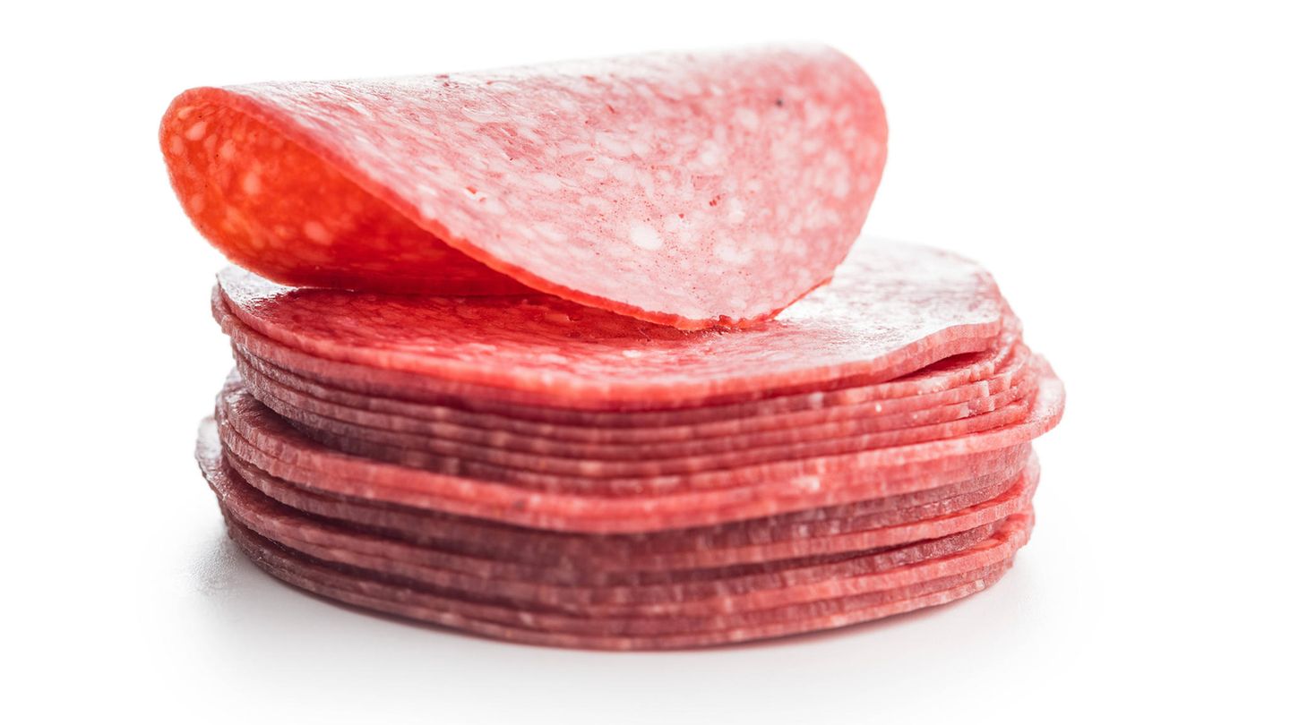 Bakterien in Wurst: Rückruf bei Rewe: Salmonellen in italienischer Salami gefunden