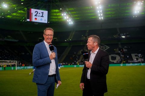 RTL-Moderator Florian König und Experte Lothar Matthäus