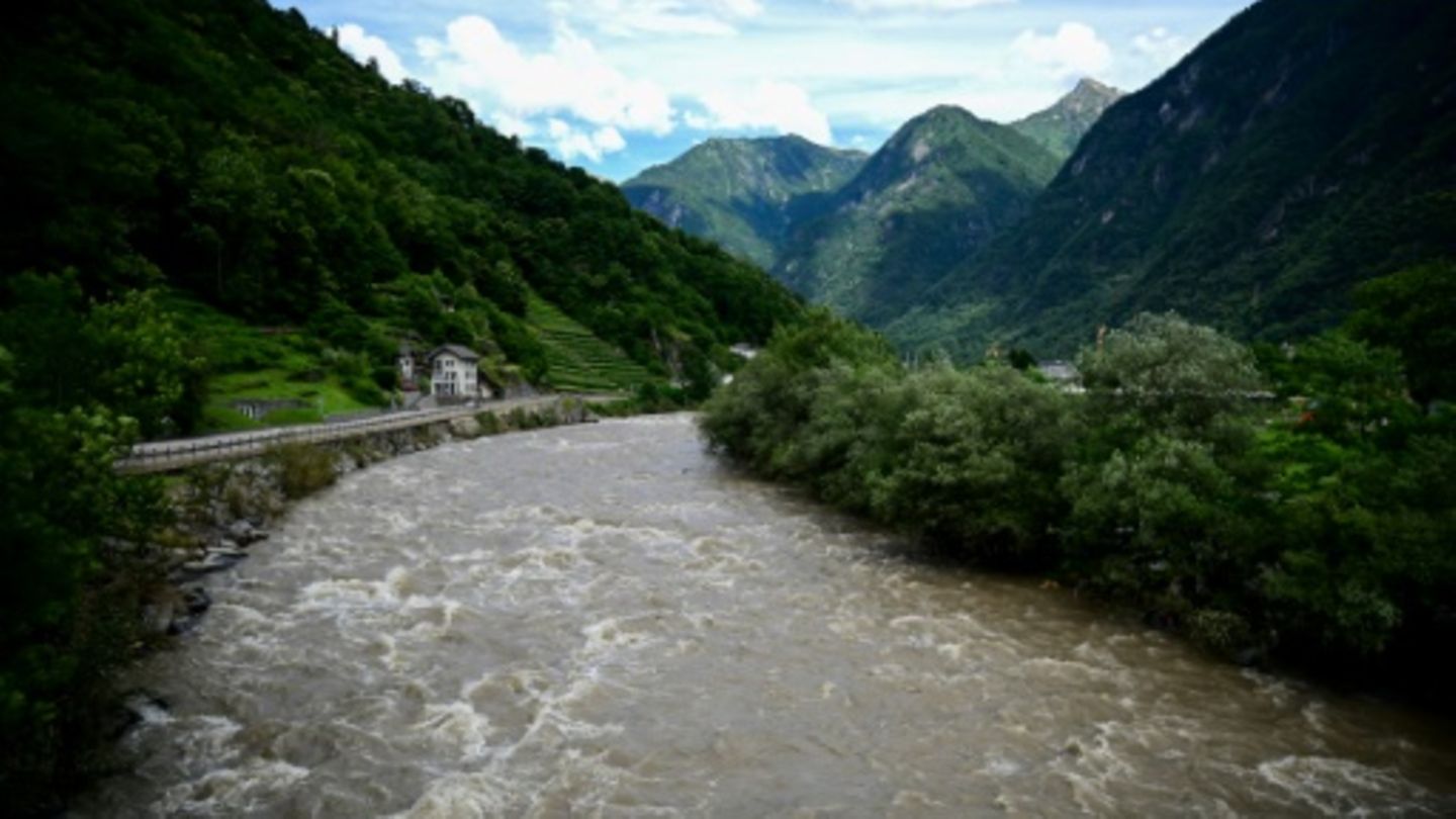 Fünf Tote nach Unwettern in Frankreich und Schweiz - Überschwemmungen auch in Italien