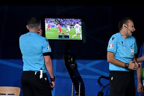 VAR-Entscheidung Handspiel Deutschland Dänemark