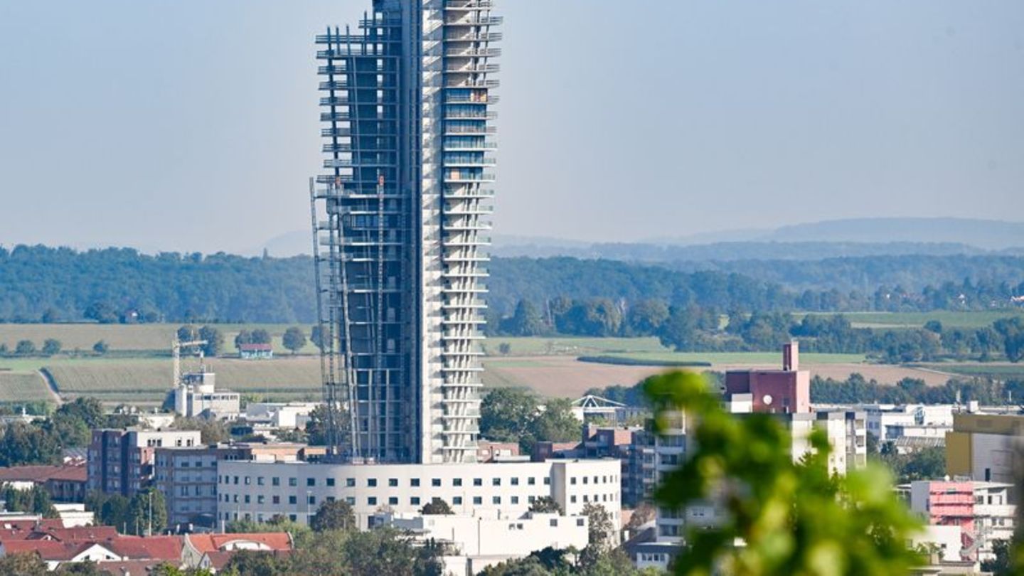 Insolvenzverschleppung: Wohnturm-Bau in Fellbach zieht sich - Anklage nach Insolvenz