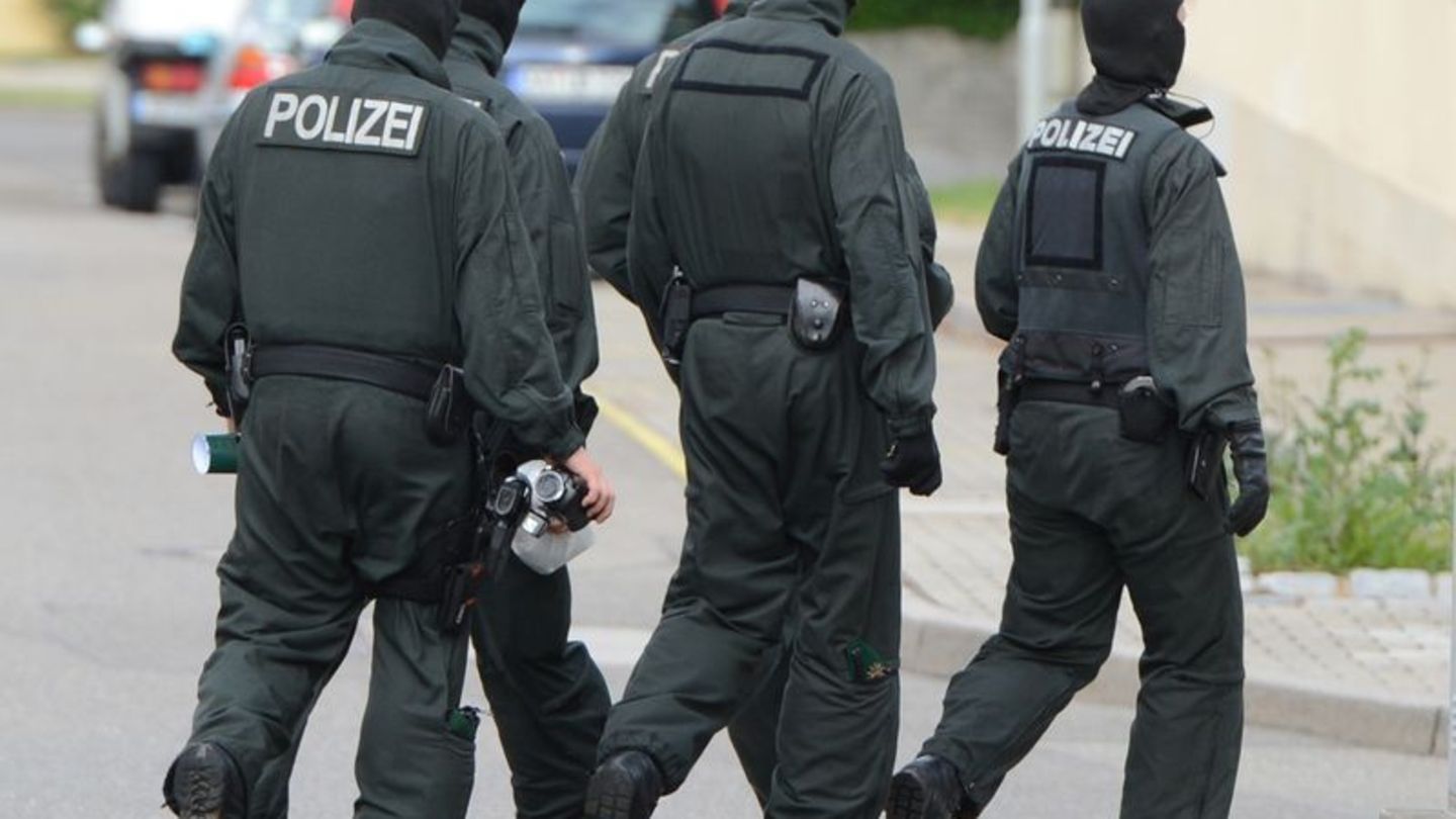 Polizeieinsatz: Schüsse aus Schreckschusswaffe in Karlsruhe - Festnahmen