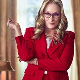 Meryl Streep 2021 in "Don’t look up", eingekleidet von Giorgio Armani in Kostüm und Brille