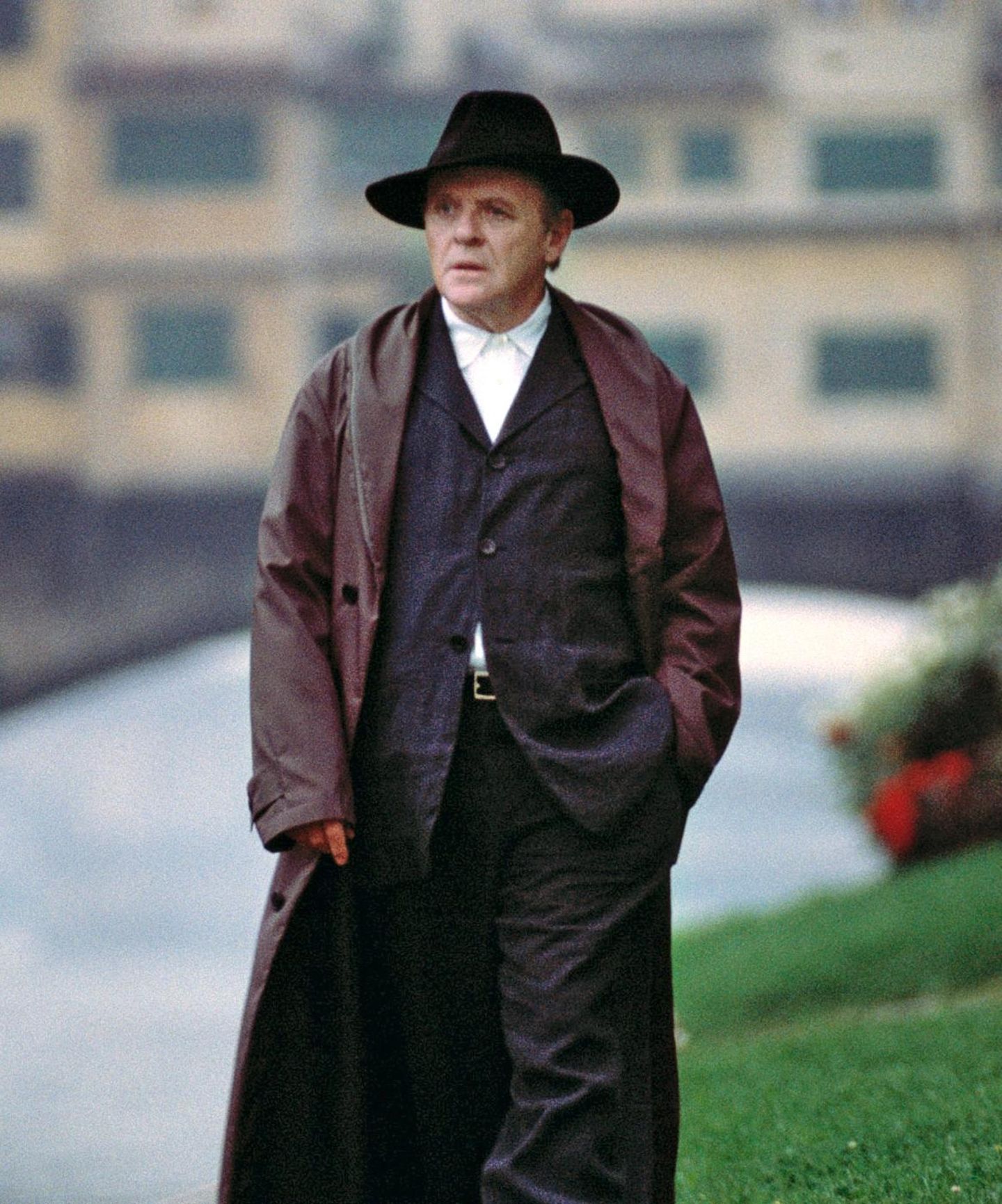 Anthony Hopkins im Jahr 2001 als "Hannibal", eingekleidet von Giorgio Armani