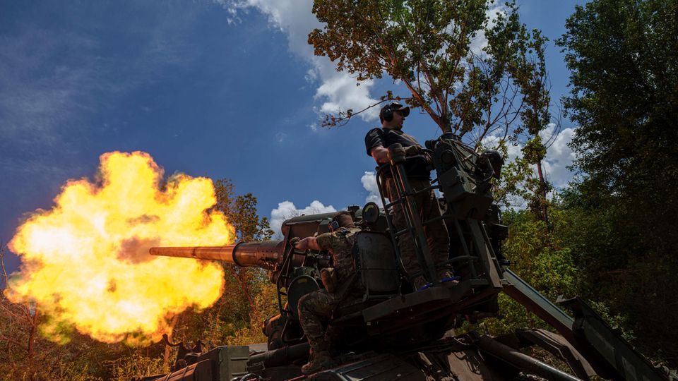 Ukrainische Soldaten verteidigen zäh den Donbass, nun überraschten die Russen sie mit einem Vorstoß durch eine Röhre