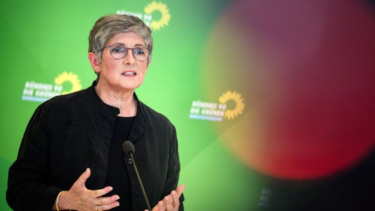 Bundestag: Grünen-Fraktionschefin bedauert Sekmen-Wechsel zur Union