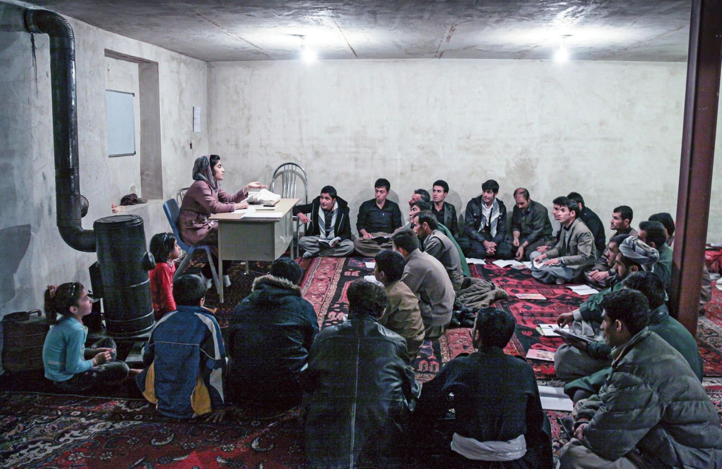 Kurdischer Unterricht in Dorfschule im Iran
