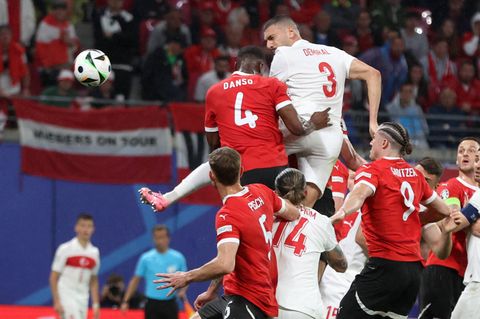 Magenta TV: Merih Demiral erzielt per Kopfball den zweiten Treffer der Türken gegen Österreich