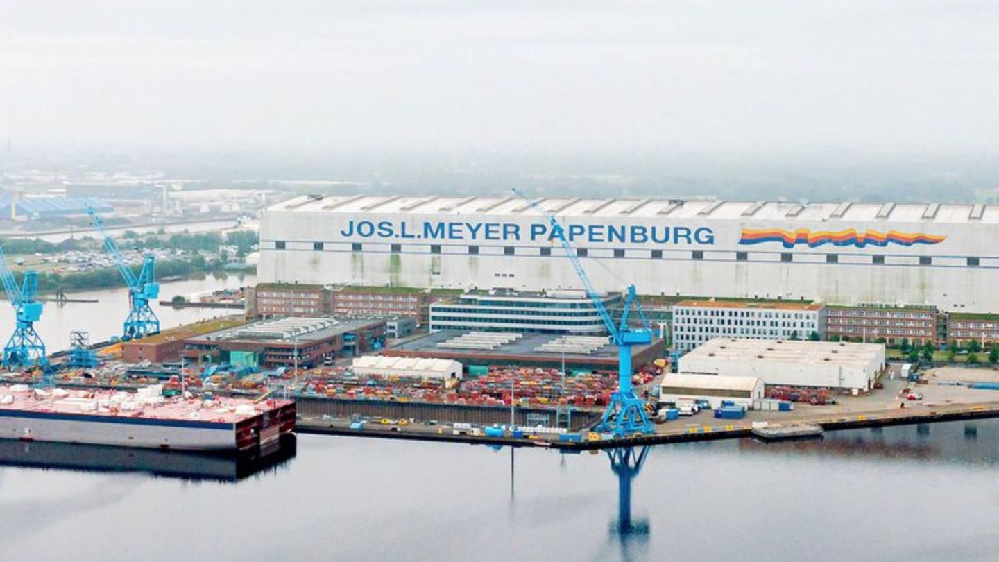 Schiffbau: Meyer Werft beginnt mit Bau von Offshore-Konverterplattform