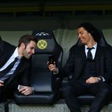 Auch auf Social Media bricht CR7 Rekorde. Auf Instagram ist er der Mensch mit den meisten Followern (648 Millionen, Stand Februar 2025), zusammen mit seinen Accounts auf Facebook und X hat er zudem als erster die Milliardengrenze in sozialen Netzwerken durchbrochen