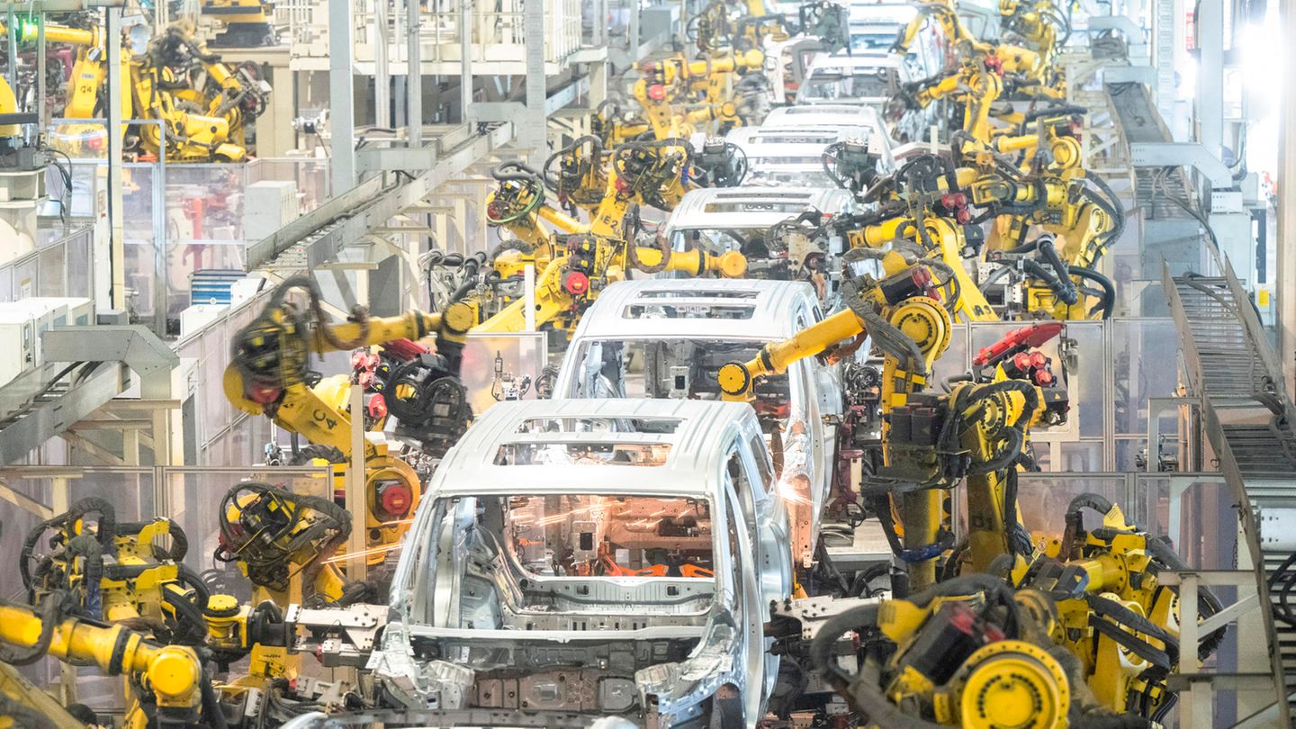 E-cars: EU imposes punitive tariffs on Chinese manufacturers