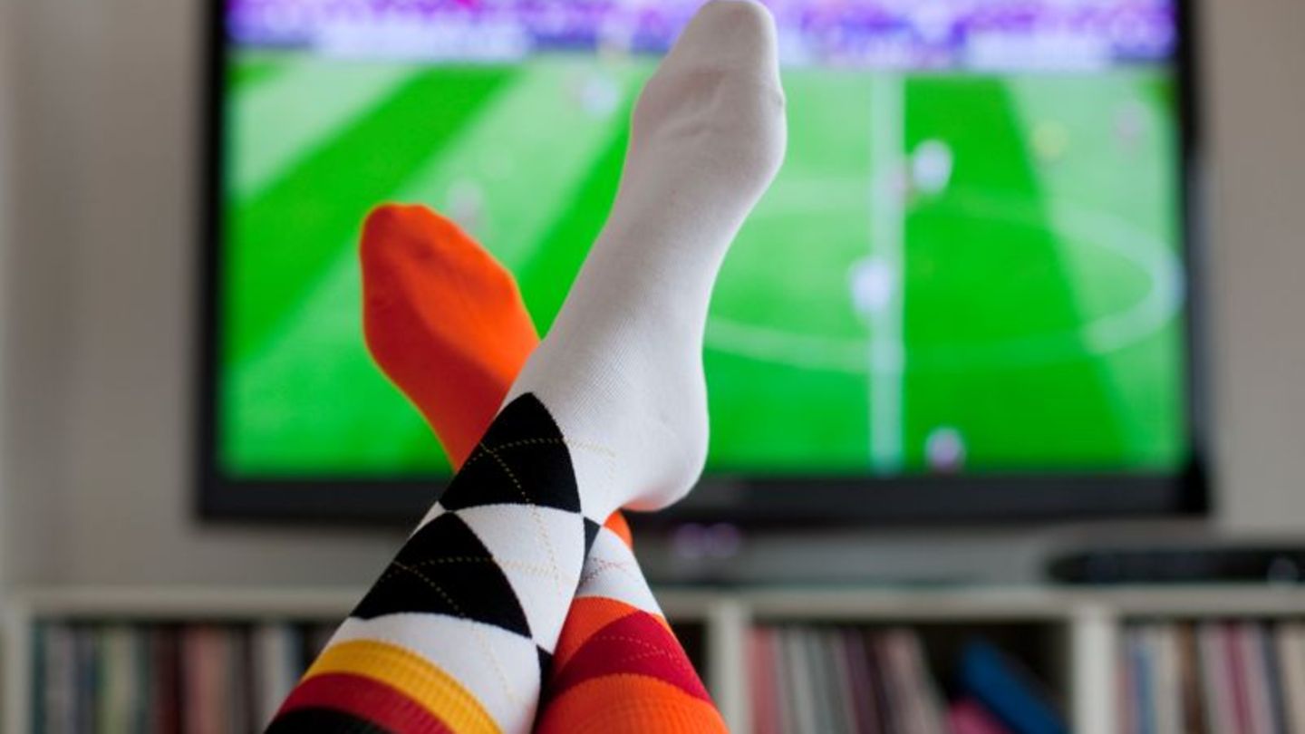 Elektrofachhandel: Fußball-EM beflügelt bei Expert Geschäft mit TV-Geräten
