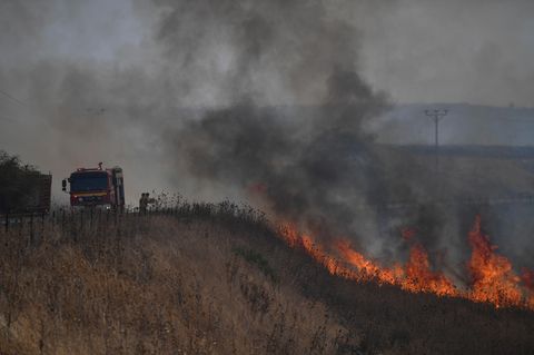 In Israel brennt nach einem Angriff der Hisbollah