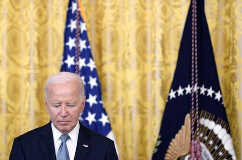 Wie kann man Joe Biden respektvoll ersetzen? In der Demokratischen Partei wird diese Frage heiß diskutiert